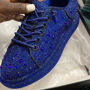 Blue glitter sneaker size 8.5